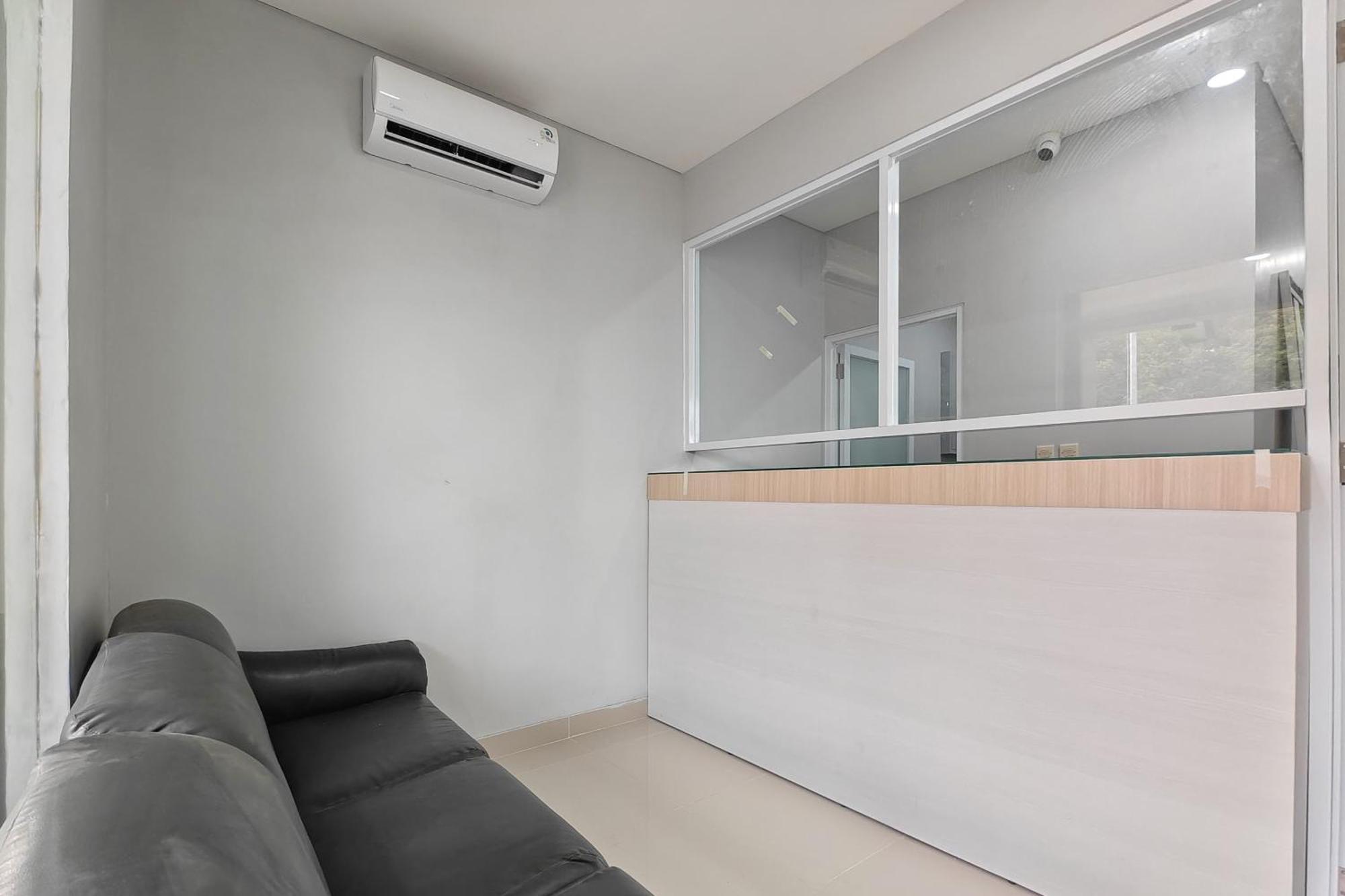 Urbanview Green Lake Sunter Residence Jakarta Exterior foto